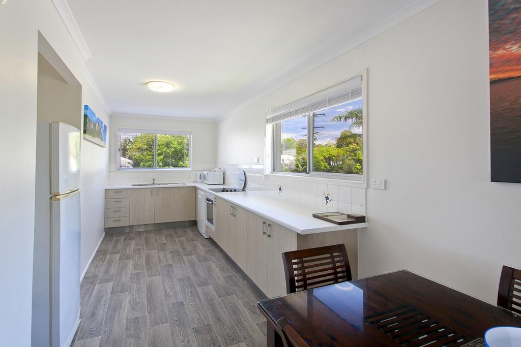 Regency Waterfront Noosa Aparthotel Нусавил Екстериор снимка